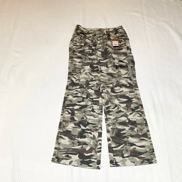 NWT No Boundaries NOBO Size Juniors 3 Camo Cargo Pants Brand New! - Picture 2 of 7